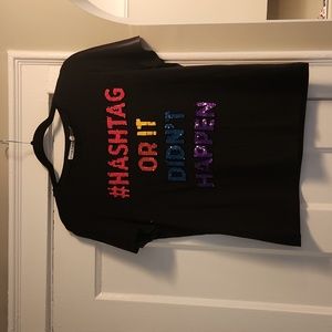 Alice + Olive black short sleeve tshirt